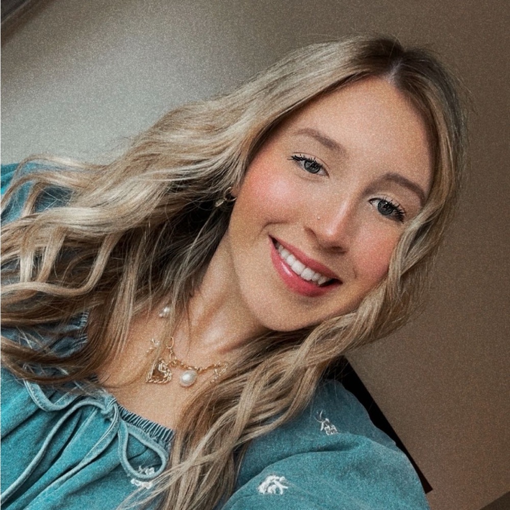 Meet your Posher, Hailee